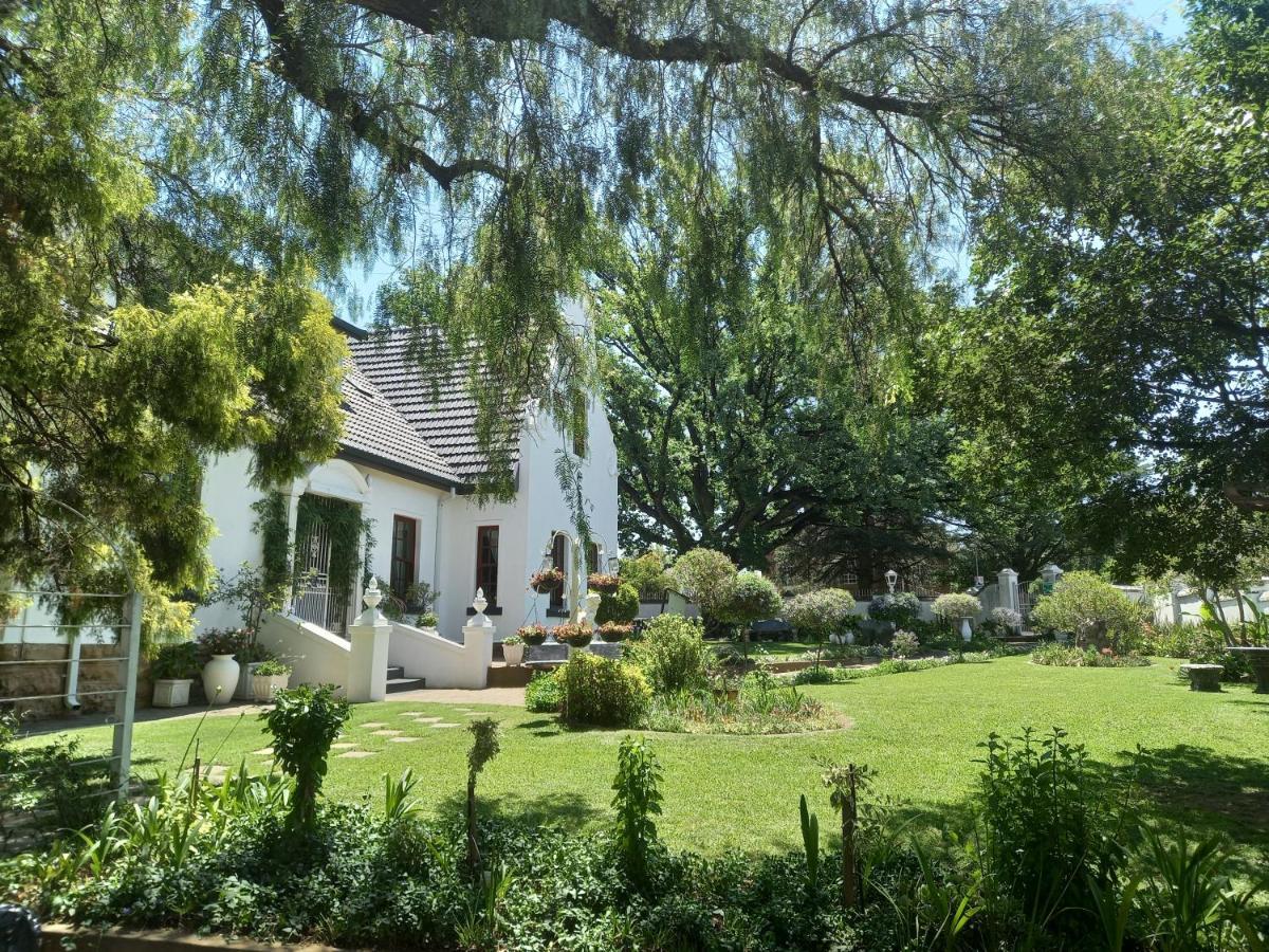 ホテル Oak View Manor ハイデルベルク エクステリア 写真